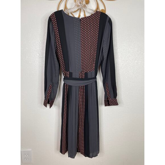 Ann Taylor Patchwork Mixed Print pleated Dress 6 - Picture 5 of 7